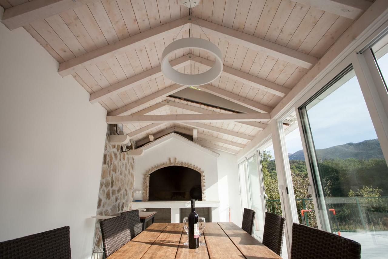 Villa Zrinka **** Svinisce 외부 사진