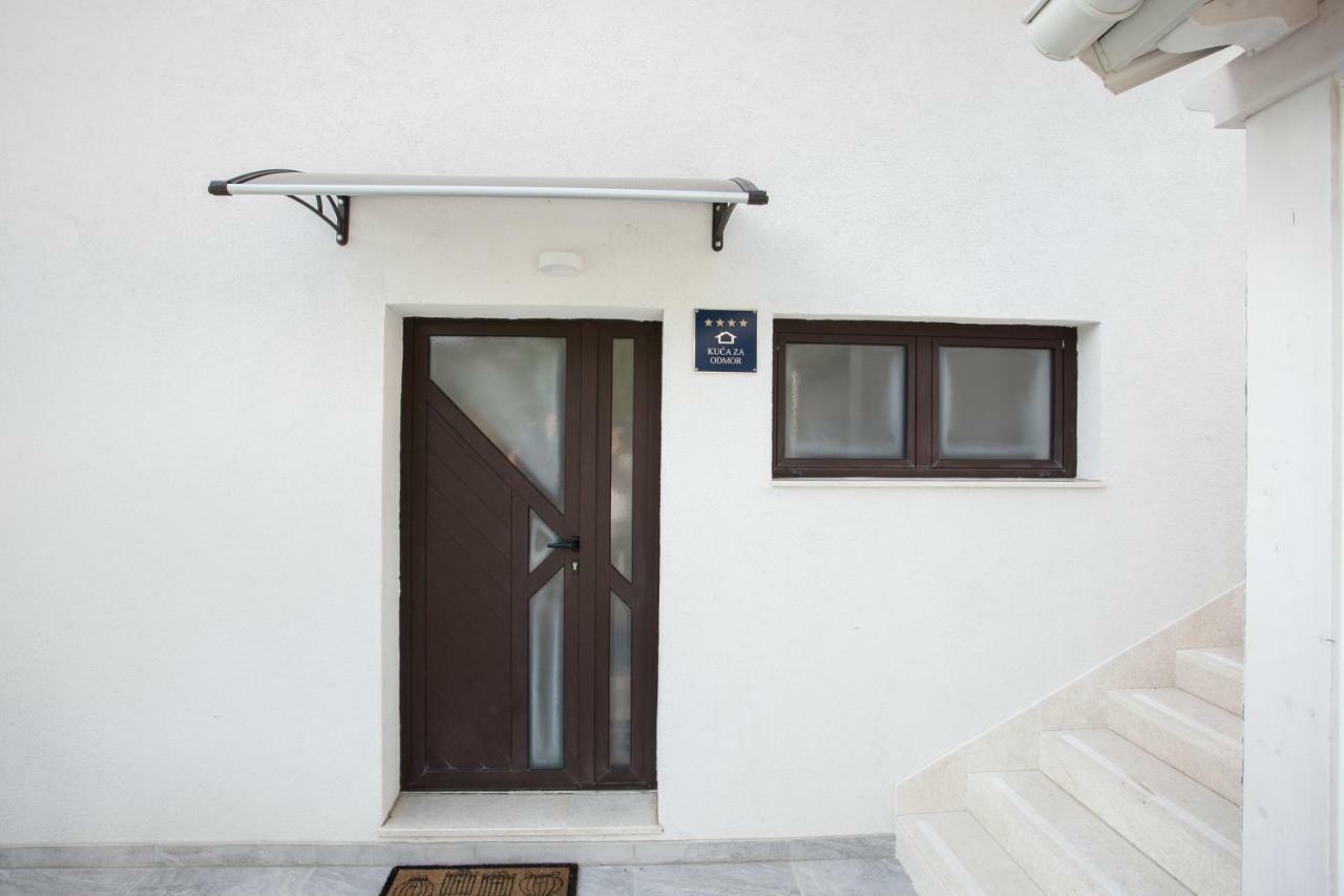 Villa Zrinka **** Svinisce 외부 사진